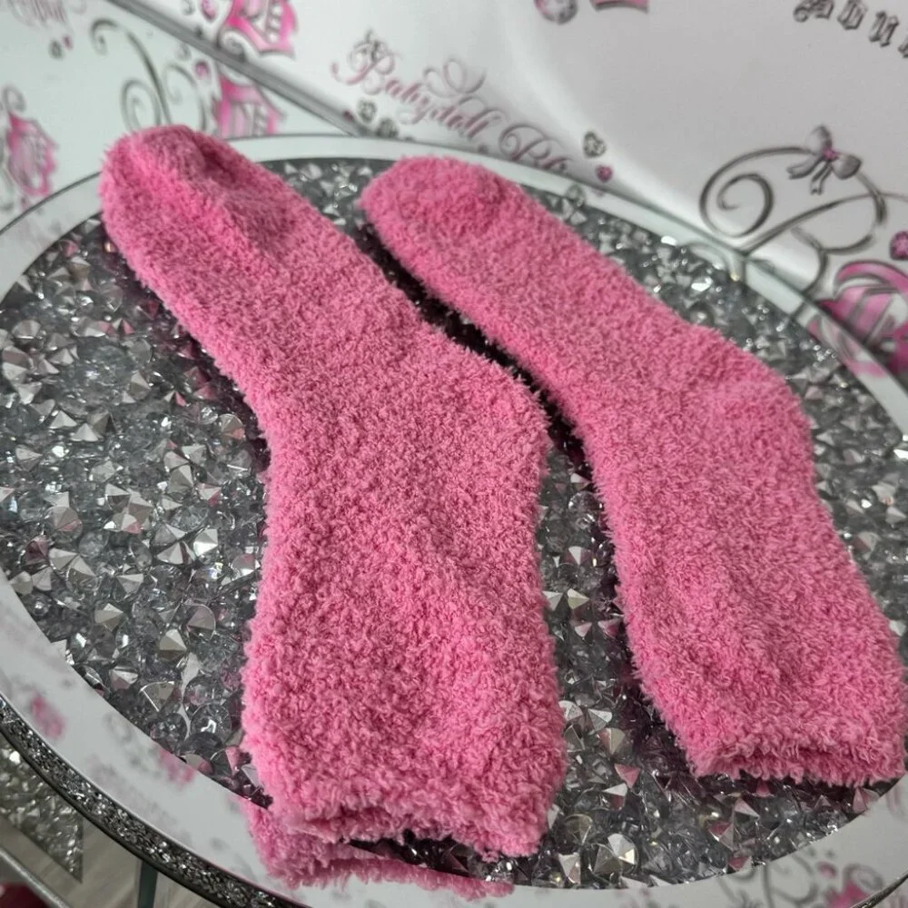 Cupcakes & cashmere socks brand new Cozy Pink Fuzzy Socks